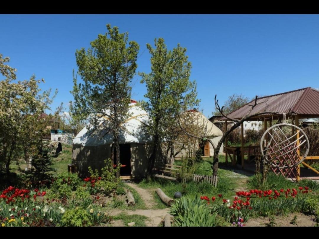 Karakol Yurt Lodge 外观 照片